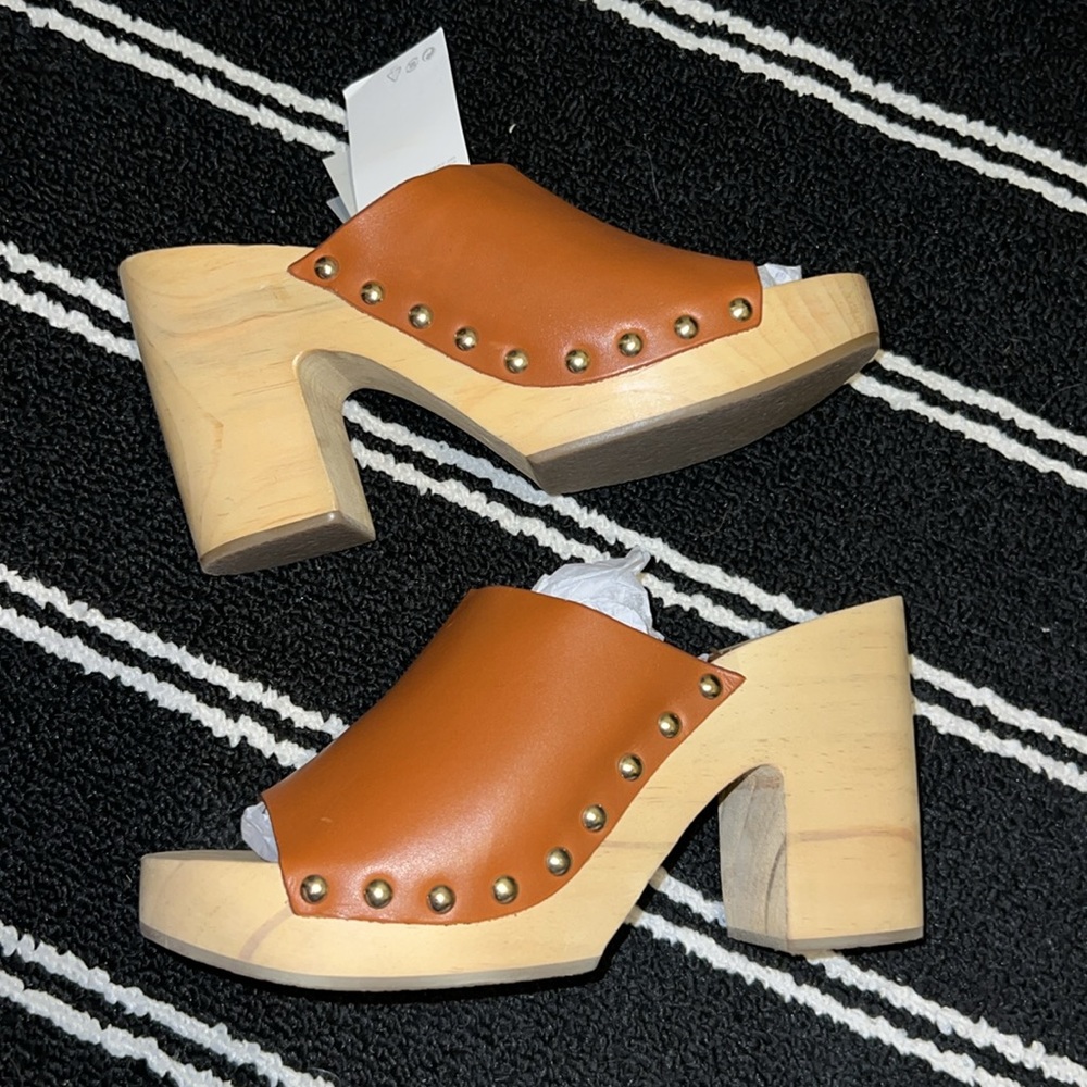 H&M Brown and Tan Clogs Studded Wood Leather Heeled Sandals